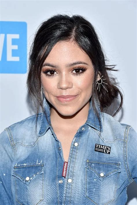 Mercredi (Netflix) : Jenna Ortega est